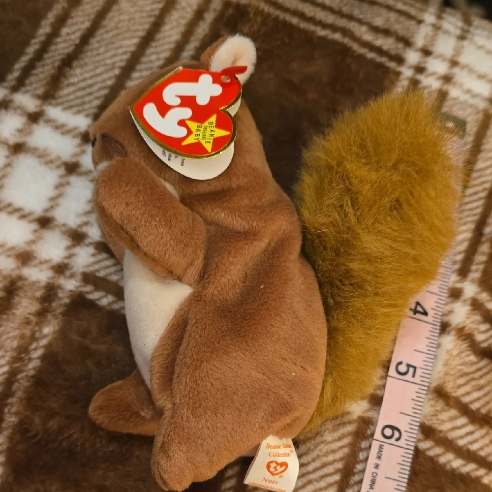 BOGO NUTS Style 4114‎ Ty Brown and Cream Plush Pet Toy